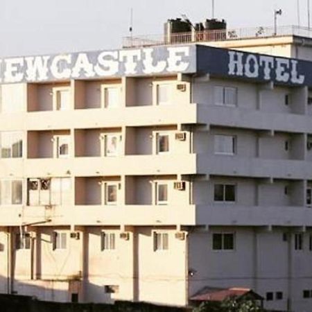Hotel Newcastle Lagos Ngoại thất bức ảnh